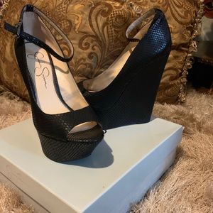 Jessica Simpson wedges